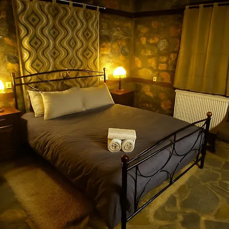 Cozy Stone Retreat Chaletu Agios Athanasios (Pella)