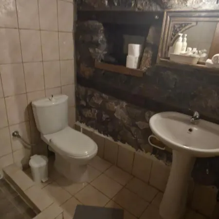 Chaletu Cozy Stone Retreat Agios Athanasios (Pella)