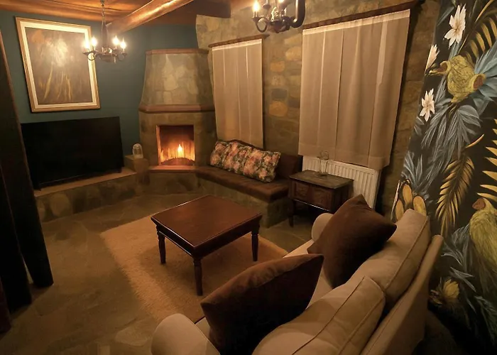 Шале Cozy Stone Retreat