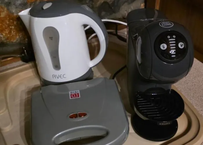 Cozy Stone Retreat *